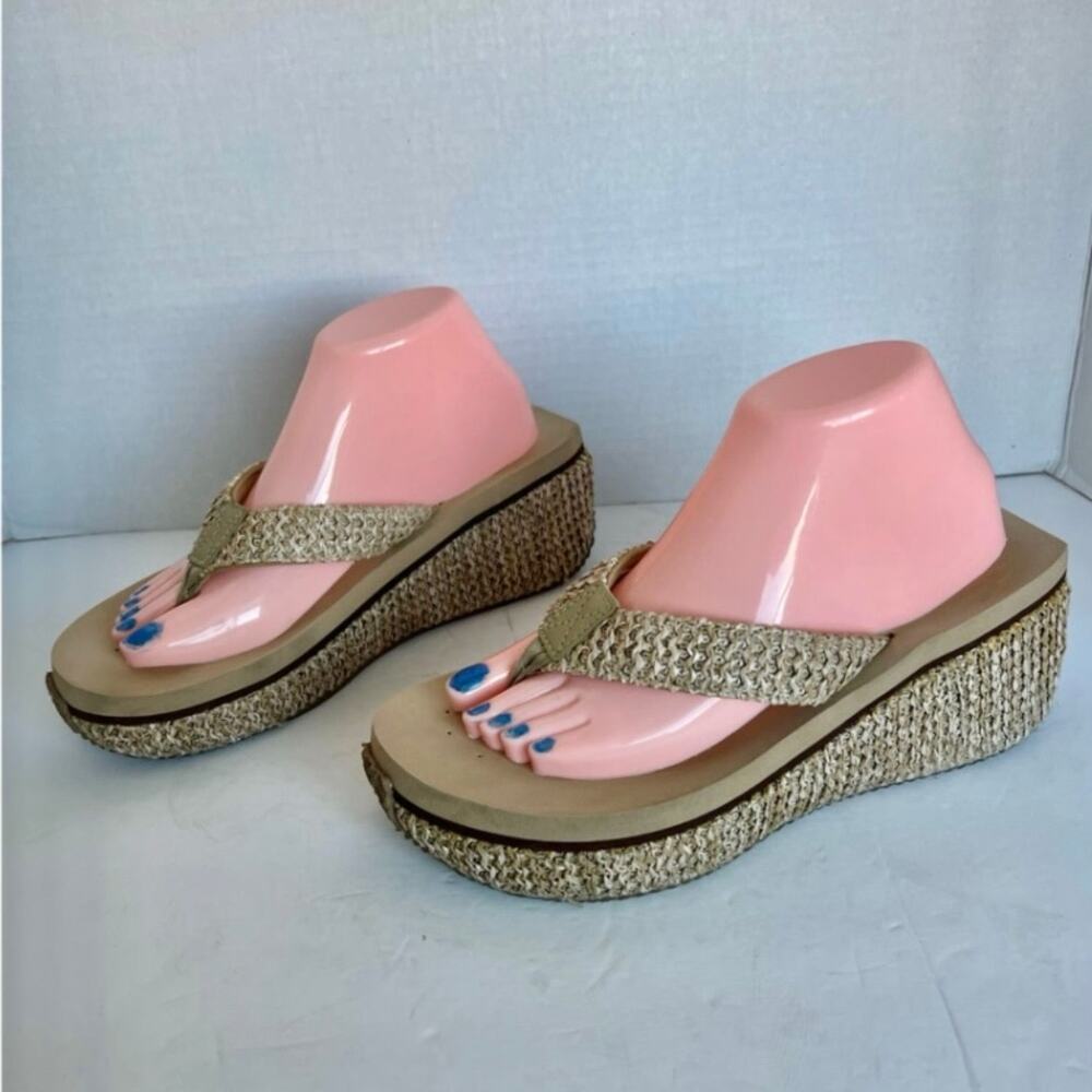 Volatile Island Natural Woven Tan Platform Wedge  Thong Flip-Flop Sandals‎ 10